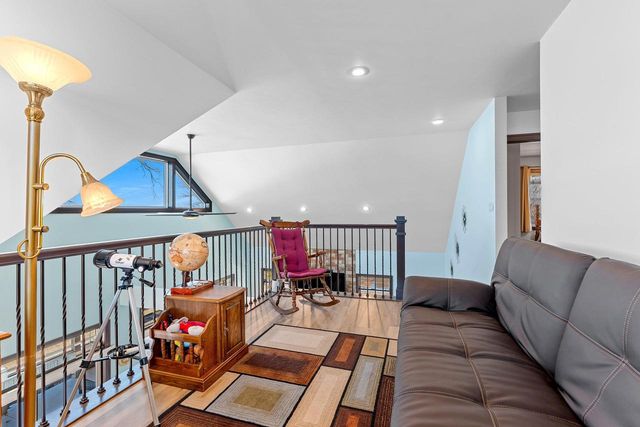 4813 EDGEWATER BEACH ROAD, Green Bay, WI 54311