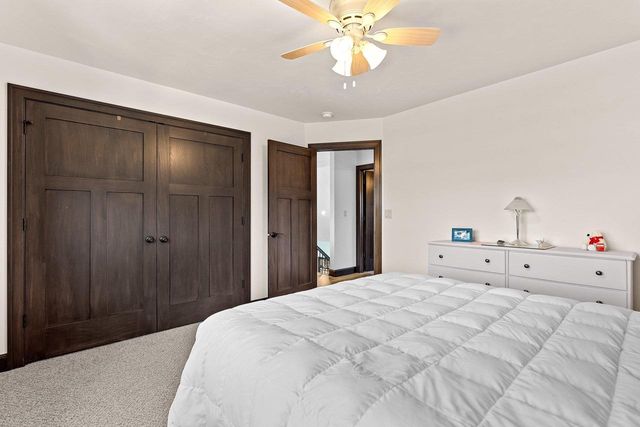 4813 EDGEWATER BEACH ROAD, Green Bay, WI 54311