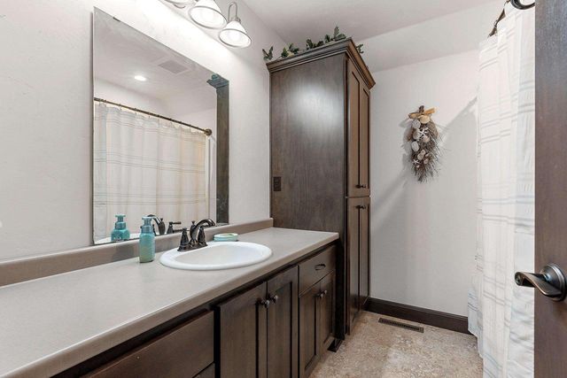 4813 EDGEWATER BEACH ROAD, Green Bay, WI 54311