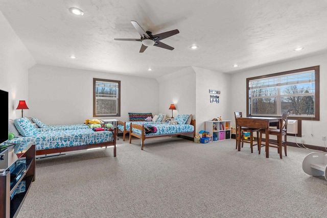 4813 EDGEWATER BEACH ROAD, Green Bay, WI 54311