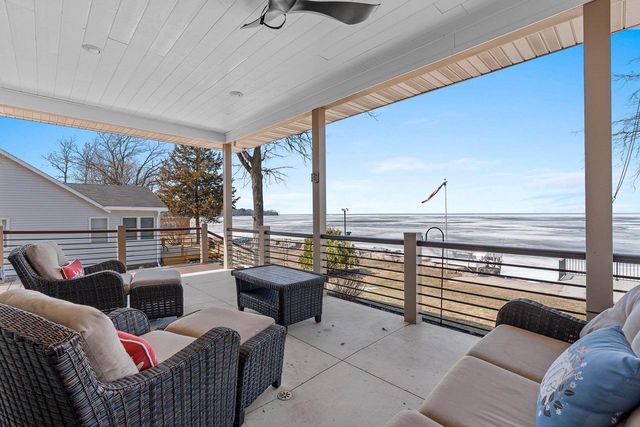 4813 EDGEWATER BEACH ROAD, Green Bay, WI 54311