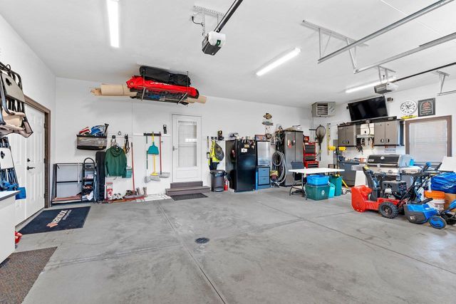 4813 EDGEWATER BEACH ROAD, Green Bay, WI 54311