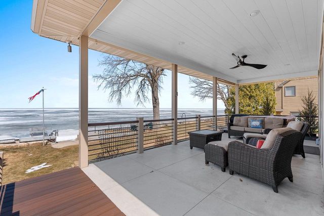 4813 EDGEWATER BEACH ROAD, Green Bay, WI 54311