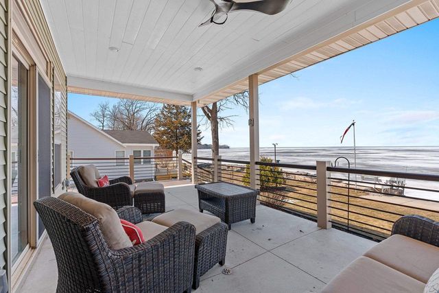 4813 EDGEWATER BEACH ROAD, Green Bay, WI 54311