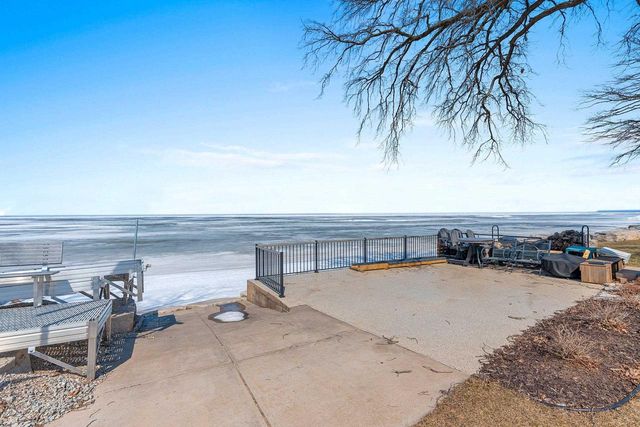 4813 EDGEWATER BEACH ROAD, Green Bay, WI 54311