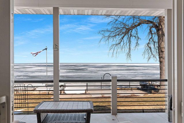 4813 EDGEWATER BEACH ROAD, Green Bay, WI 54311