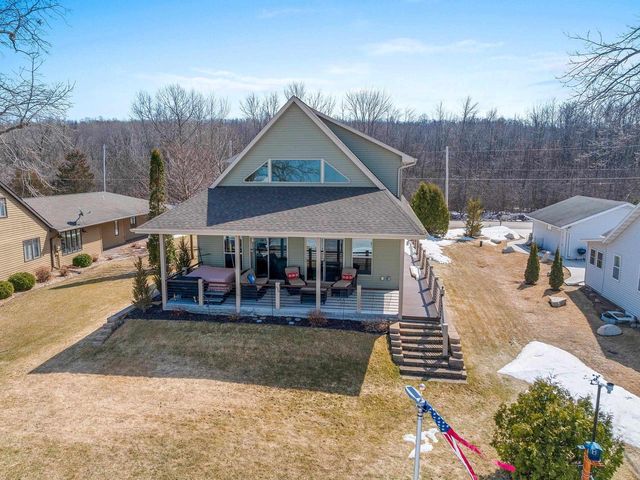 4813 EDGEWATER BEACH ROAD, Green Bay, WI 54311