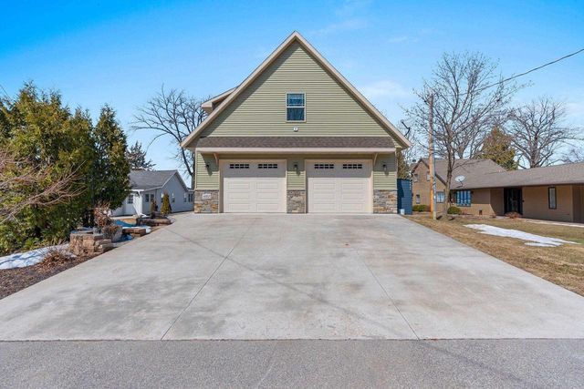 4813 EDGEWATER BEACH ROAD, Green Bay, WI 54311