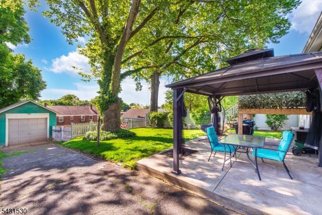 1265 Longfellow Ave, Teaneck Twp., NJ 07666