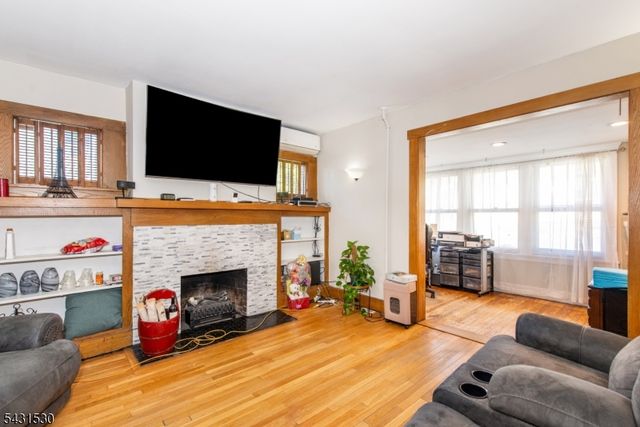 1265 Longfellow Ave, Teaneck Twp., NJ 07666