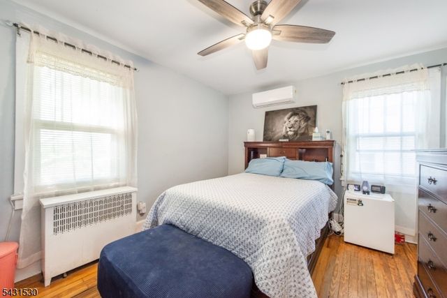 1265 Longfellow Ave, Teaneck Twp., NJ 07666