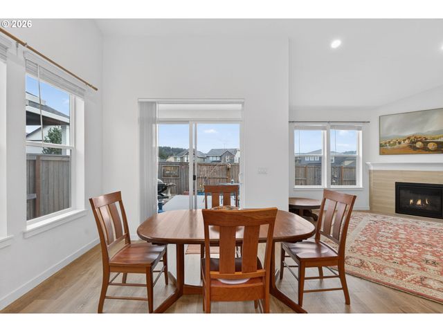 11708 Se DOG MOUNTAIN Ter, Happy Valley, OR 97086