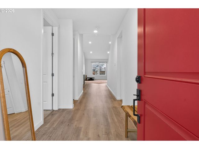 11708 Se DOG MOUNTAIN Ter, Happy Valley, OR 97086