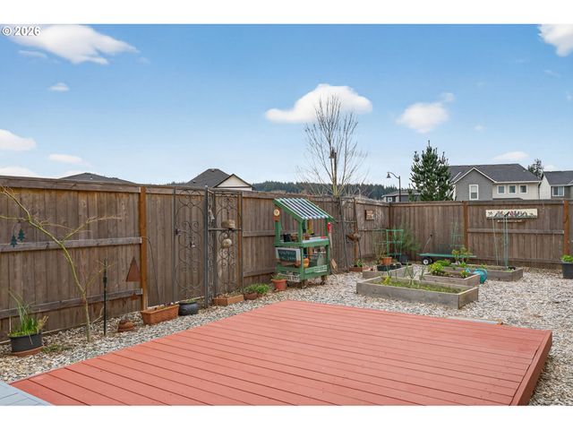 11708 Se DOG MOUNTAIN Ter, Happy Valley, OR 97086