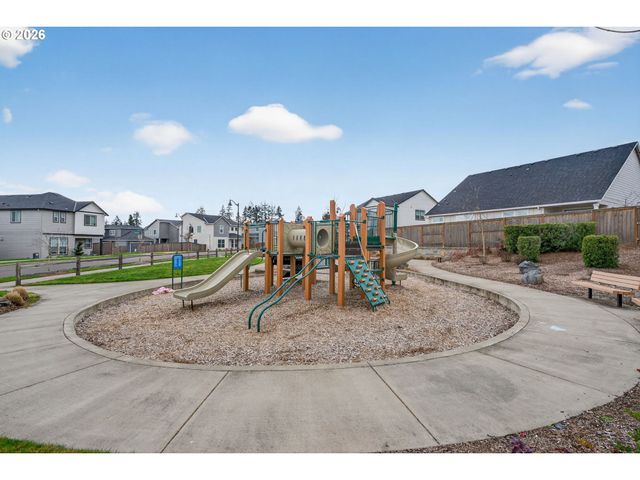 11708 Se DOG MOUNTAIN Ter, Happy Valley, OR 97086