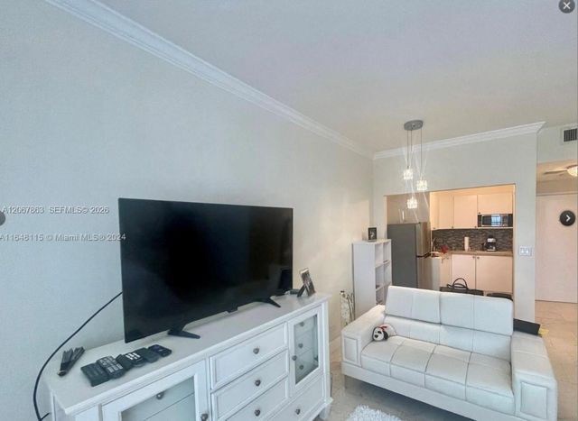 700 Biltmore Way 818, Coral Gables, FL 33134