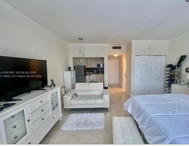 700 Biltmore Way 818, Coral Gables, FL 33134
