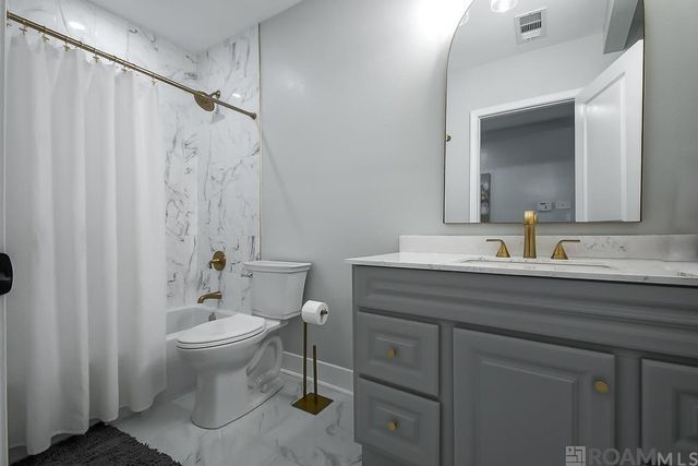 39076 David Dr, Prairieville, LA 70769