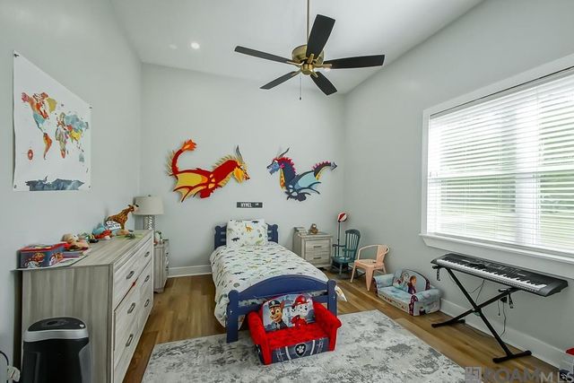 39076 David Dr, Prairieville, LA 70769