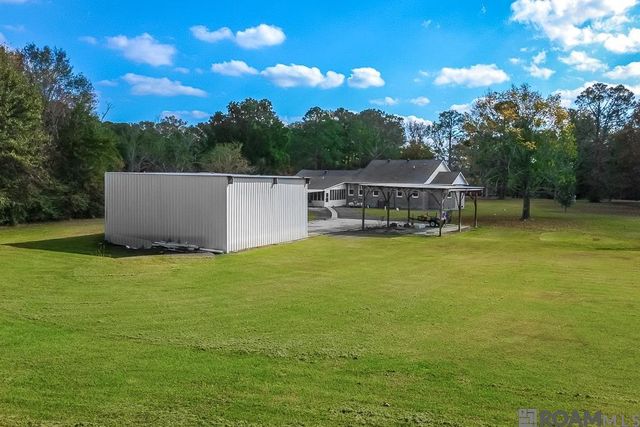 39076 David Dr, Prairieville, LA 70769