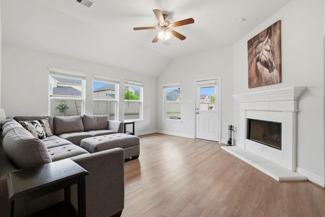 40298 S Heron Heights Way, Magnolia, TX 77354