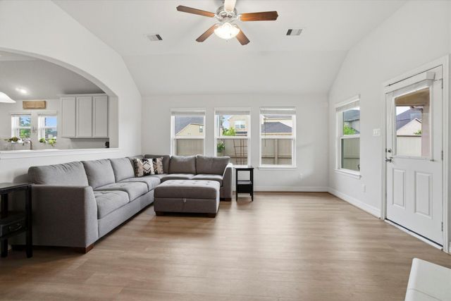 40298 S Heron Heights Way, Magnolia, TX 77354