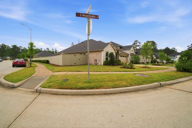 40298 S Heron Heights Way, Magnolia, TX 77354