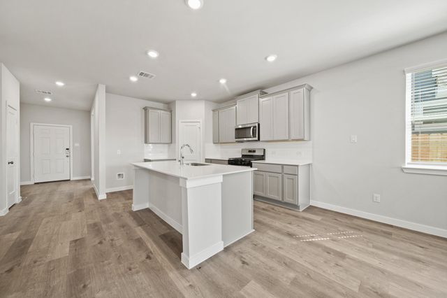 3622 Crawford Street, Bay City, TX 77414