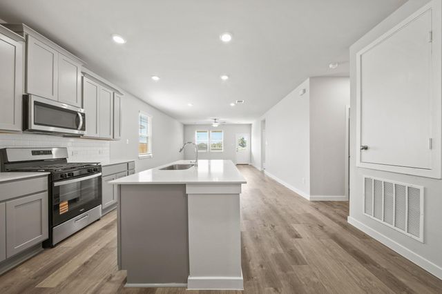 3622 Crawford Street, Bay City, TX 77414