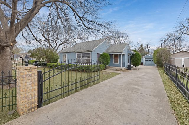 1505 Woodlawn Street, River Oaks, TX 76114