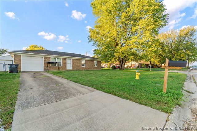 339 Bohart Lane, Charlestown, IN 47111