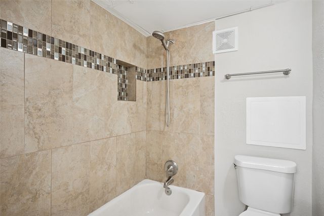 2212 Salem Drive, Carrollton, TX 75006