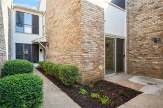 2212 Salem Drive, Carrollton, TX 75006