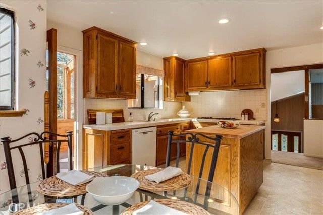 3171 Rogers Drive, Cambria, CA 93428