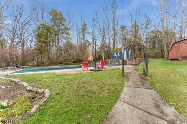 39 Edge Hill Rd, Blairstown Twp., NJ 07825