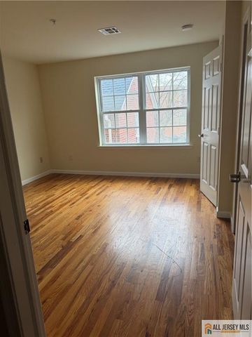 95 Main 2a Street, Sayreville, NJ 08872