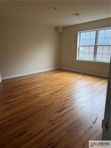 95 Main 2a Street, Sayreville, NJ 08872