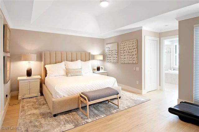 105 La Peninsula BLVD 105, Naples, FL 34113