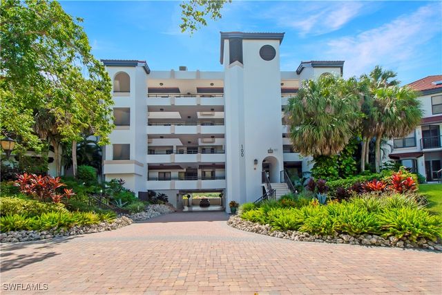 105 La Peninsula BLVD 105, Naples, FL 34113