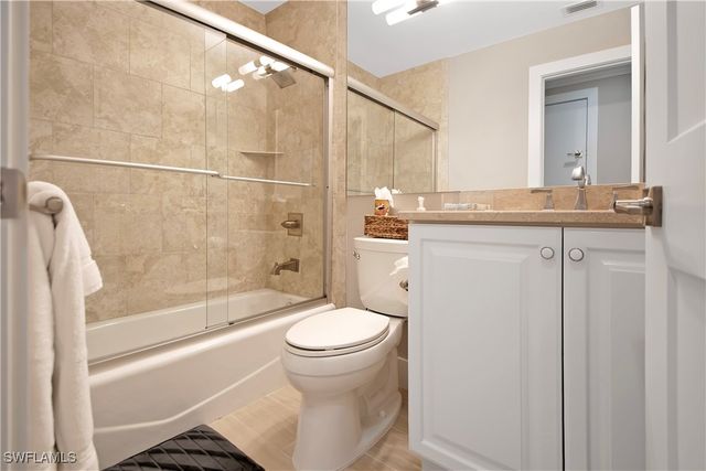 105 La Peninsula BLVD 105, Naples, FL 34113