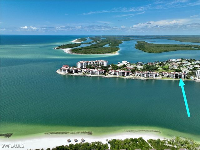 105 La Peninsula BLVD 105, Naples, FL 34113