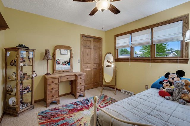 2956 Marion ROAD S, La Crosse, WI 54601