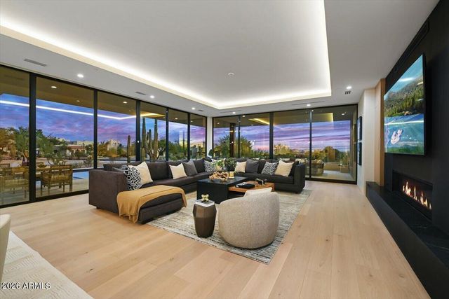 9300 E VIA MONTOYA Place, Scottsdale, AZ 85255