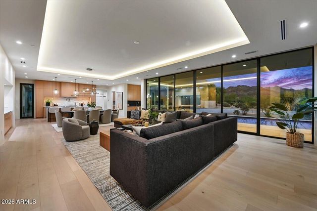 9300 E VIA MONTOYA Place, Scottsdale, AZ 85255