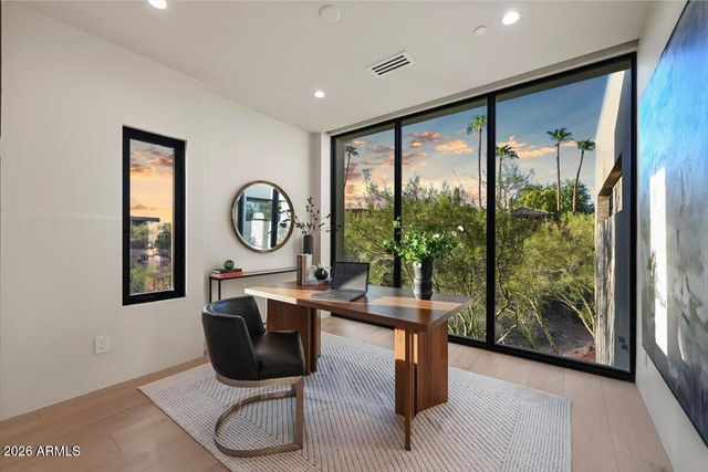 9300 E VIA MONTOYA Place, Scottsdale, AZ 85255