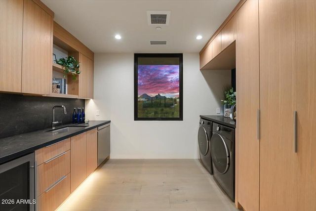 9300 E VIA MONTOYA Place, Scottsdale, AZ 85255
