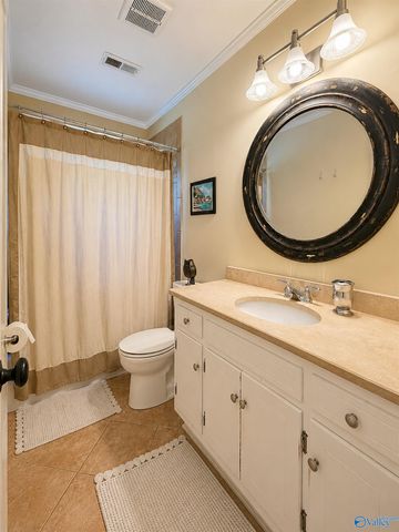 2209 Fleetwood Drive SE, Decatur, AL 35601