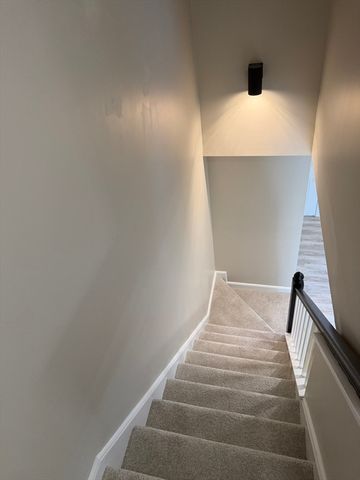 23 Victoria Heights Road 23, Boston, MA 02136