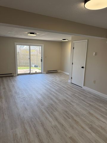 23 Victoria Heights Road 23, Boston, MA 02136