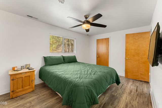 8939 Monument Drive, Grants Pass, OR 97526